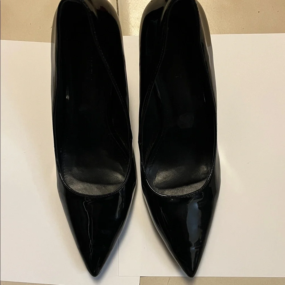 Black Patent Leather Heels made in Italy size 42. Worn. - Picture 6 of 13